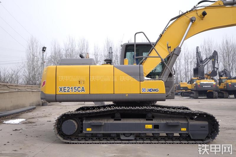 徐工XE215CA挖掘机局部