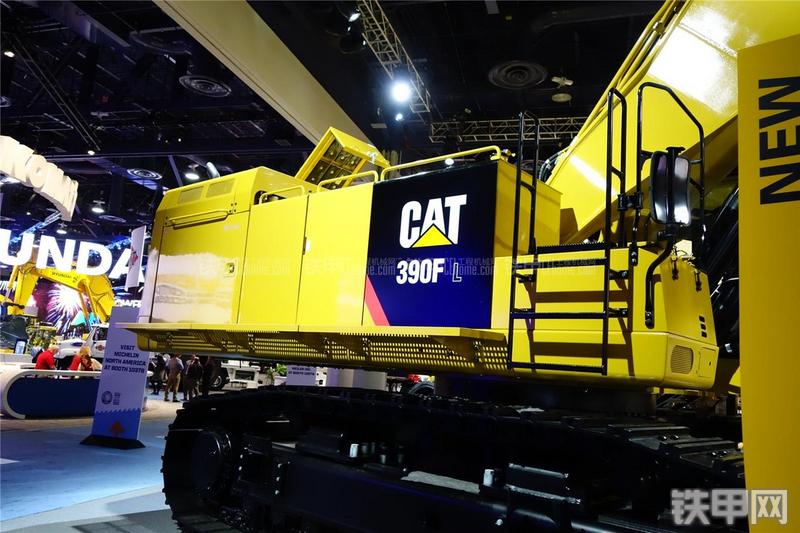卡特彼勒390FLME挖掘机局部