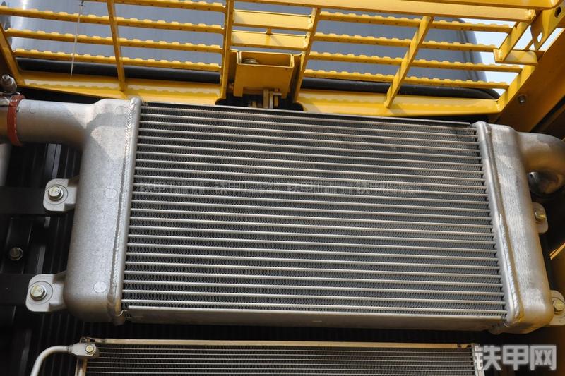 小松PC270-7挖掘机局部