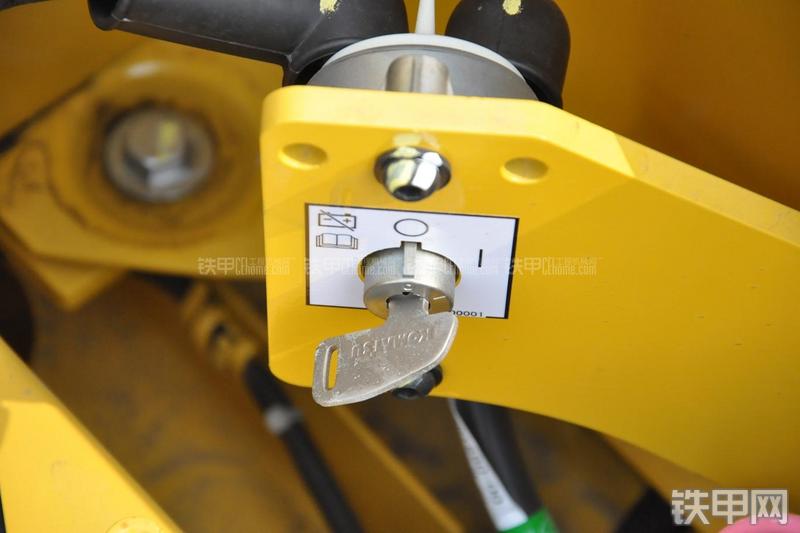 小松PC270-7挖掘机局部