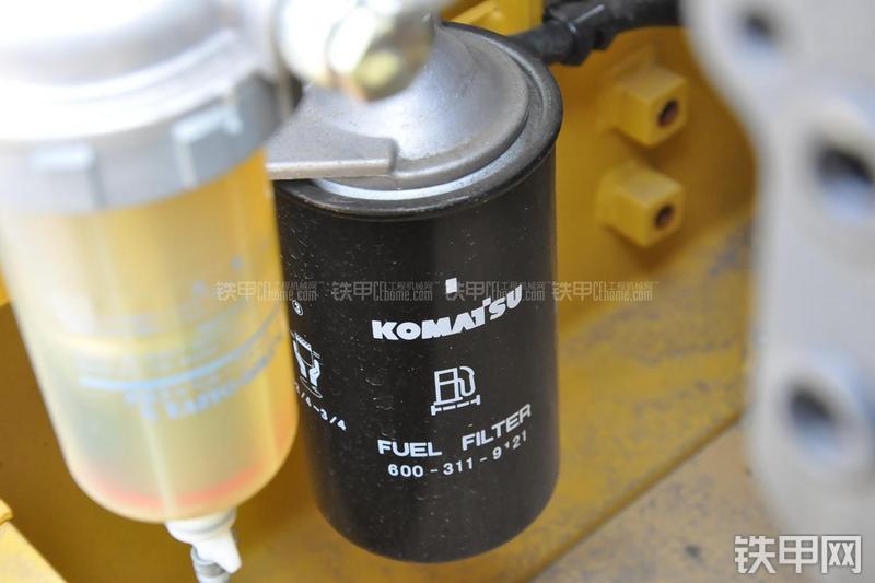 小松PC270-7挖掘机局部