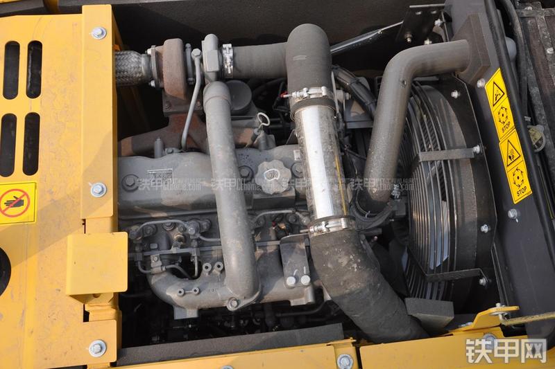 徐工XE135B挖掘机局部