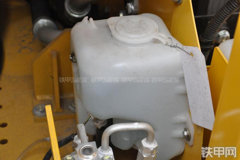 小松PC270-7挖掘机局部