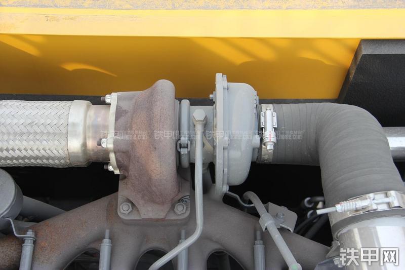 徐工XE215CA挖掘机局部