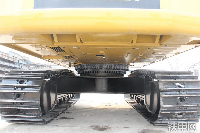 卡特彼勒349D液压挖掘机局部