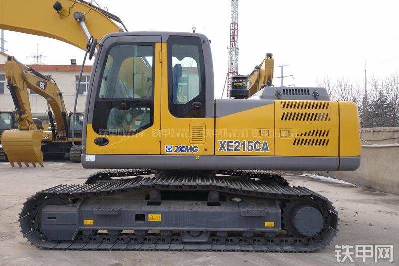 徐工XE215CA挖掘机局部