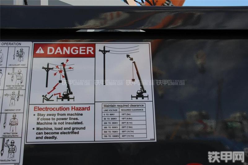 中联重科RT110起重机局部