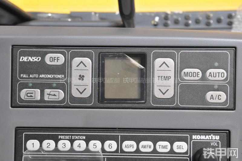 小松PC270-7挖掘机局部