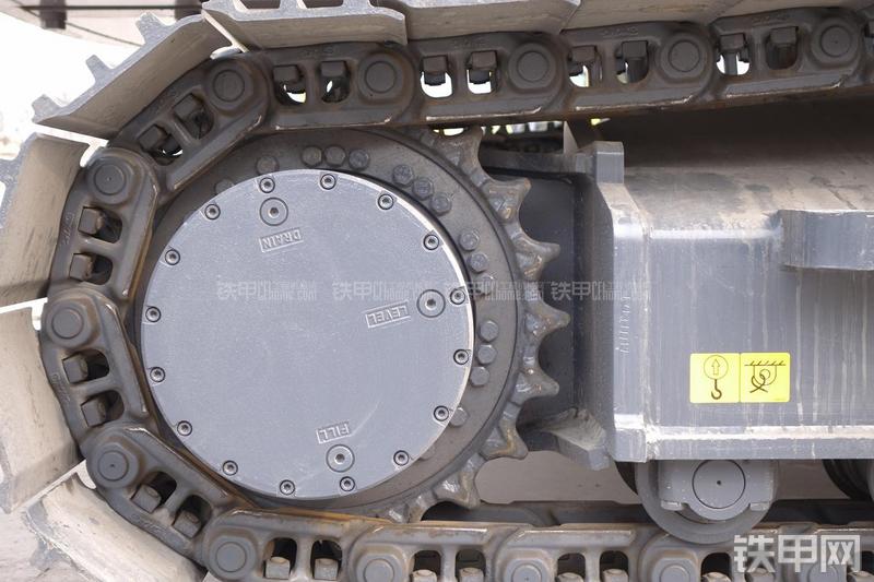 徐工XE215CA挖掘机局部