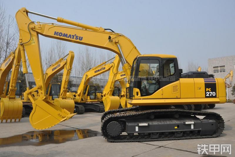 小松PC270-7挖掘机整机外观