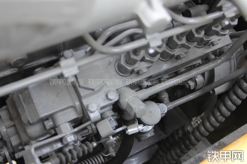 徐工XE215CA挖掘机局部