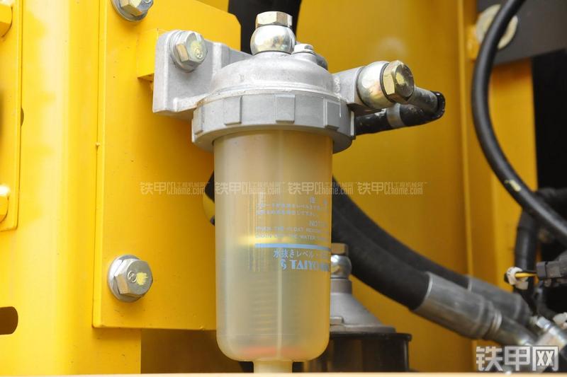 小松PC270-7挖掘机局部