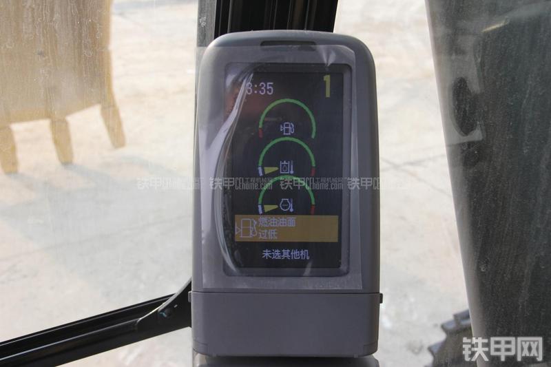 卡特彼勒349D液压挖掘机局部