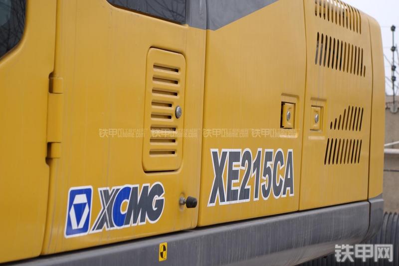 徐工XE215CA挖掘机局部