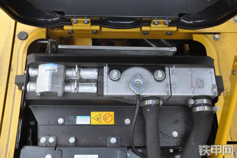 小松PC110-7挖掘机局部