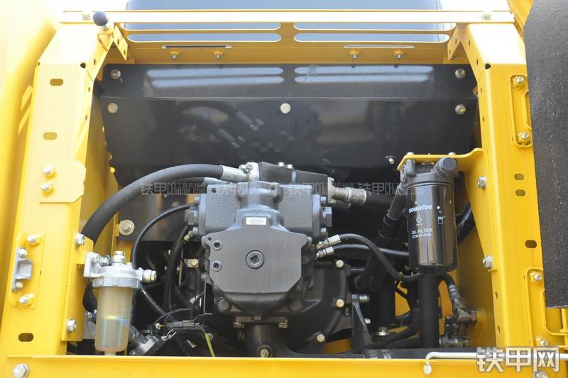 小松PC270-7挖掘机局部