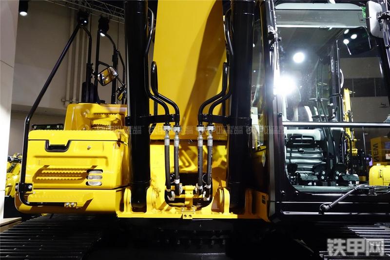 卡特彼勒336FLH挖掘机局部