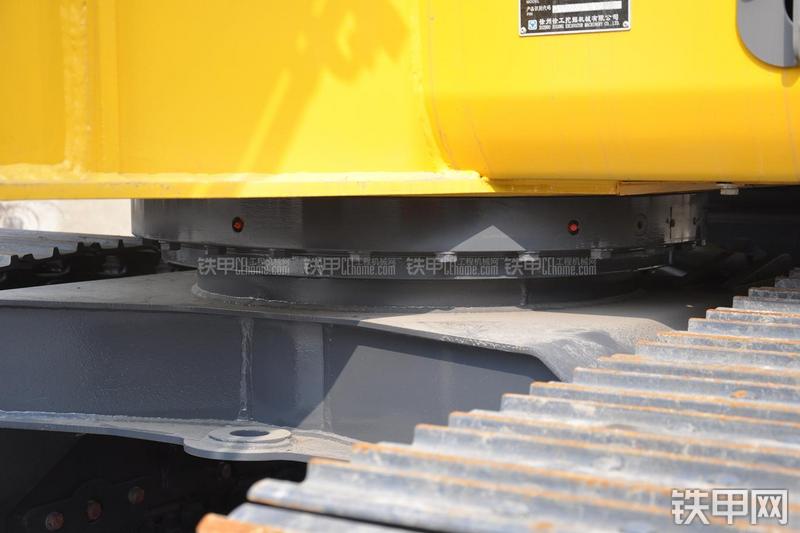 徐工XE60CA挖掘机局部