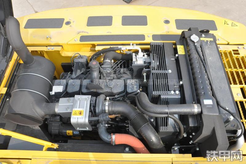 小松PC270-7挖掘机局部