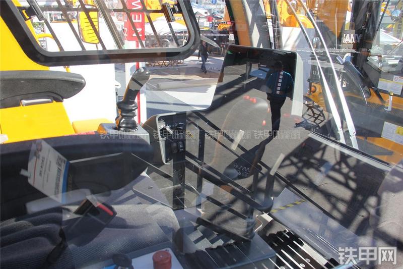 三一重工SCC8100TB起重机局部