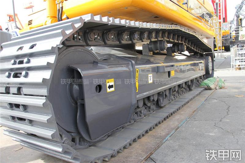 中联重科ZE360ESP挖掘机局部