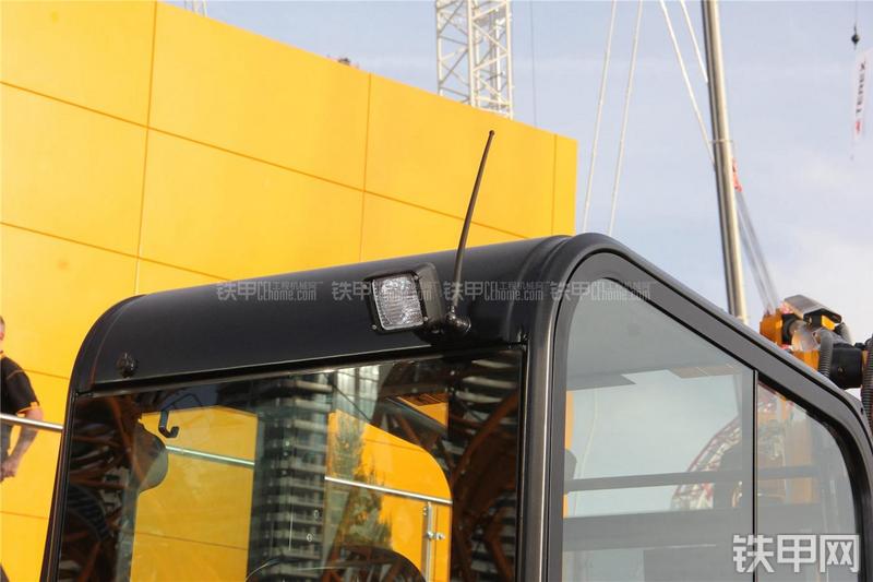 杰西博67C-1挖掘机局部