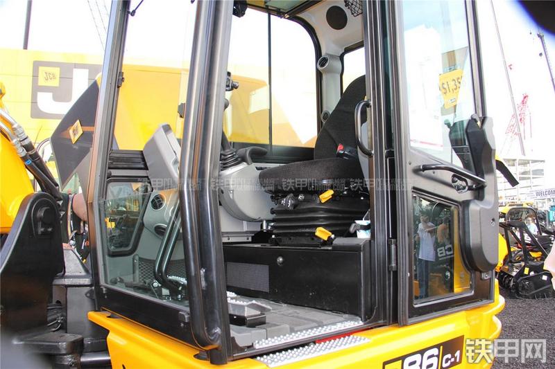 杰西博86C-1挖掘机局部