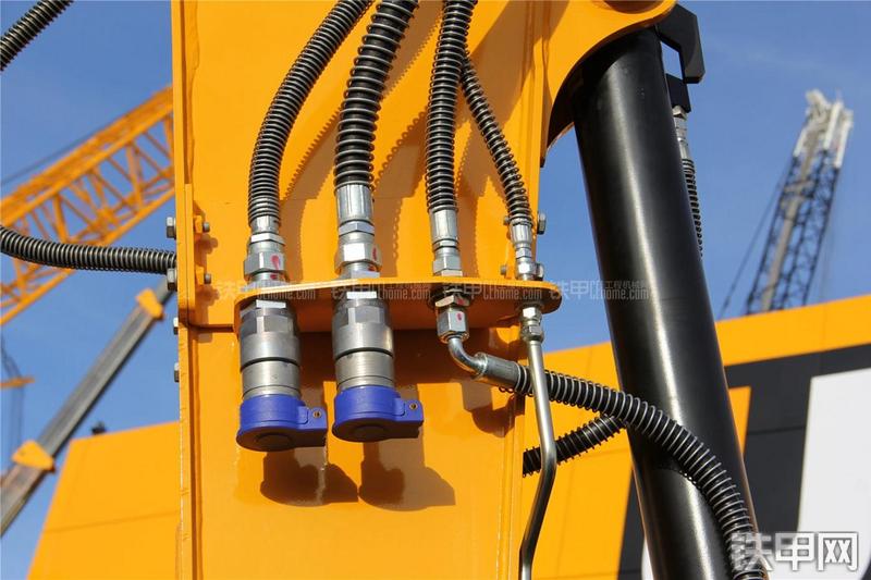 杰西博67C-1挖掘机局部