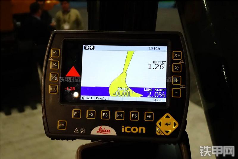 凯斯CX160C挖掘机局部