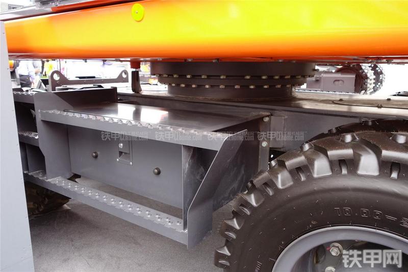 迪万伦DX190W-3挖掘机局部