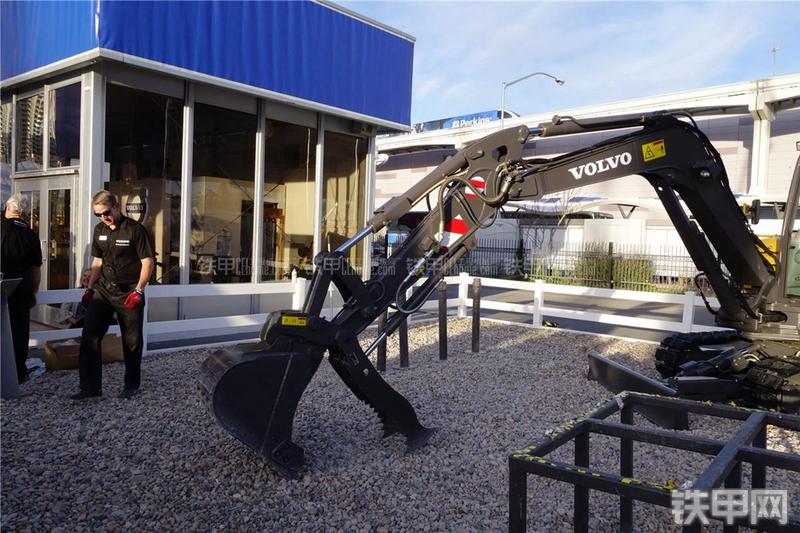 沃尔沃EC55C挖掘机局部