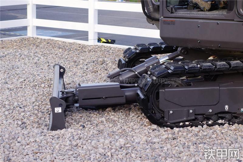 沃尔沃EC55C挖掘机局部