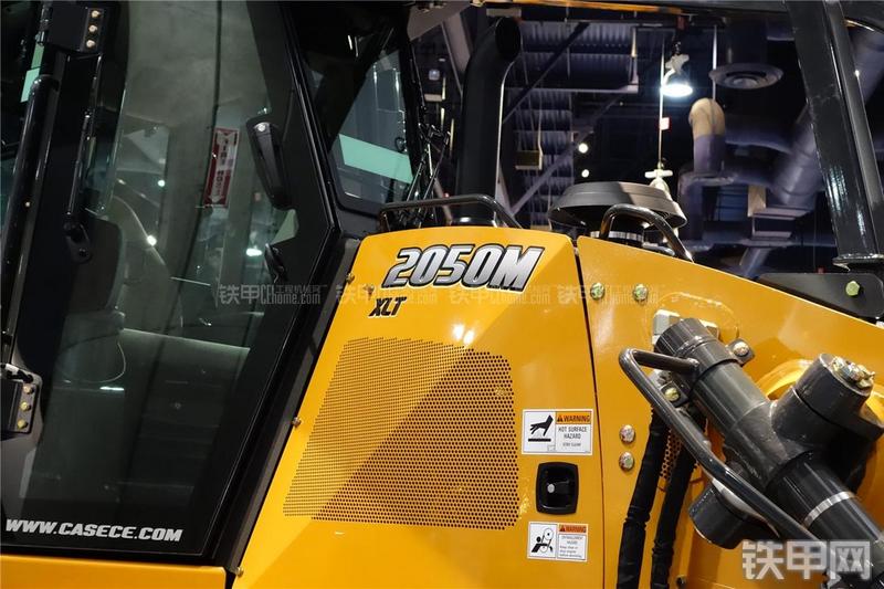 凯斯2050M推土机局部