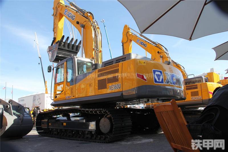 徐工XE360U挖掘机整机外观