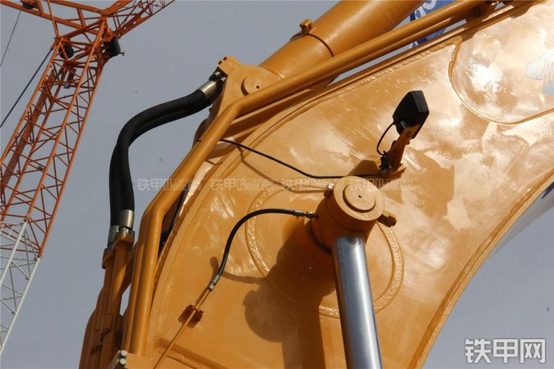 中联重科ZE360ESP挖掘机局部