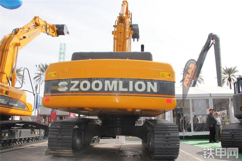 中联重科ZE360ESP挖掘机整机外观