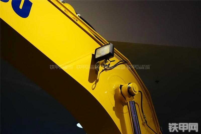 小松PC170LC-10挖掘机局部