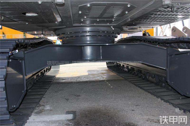 徐工XE210U挖掘机局部