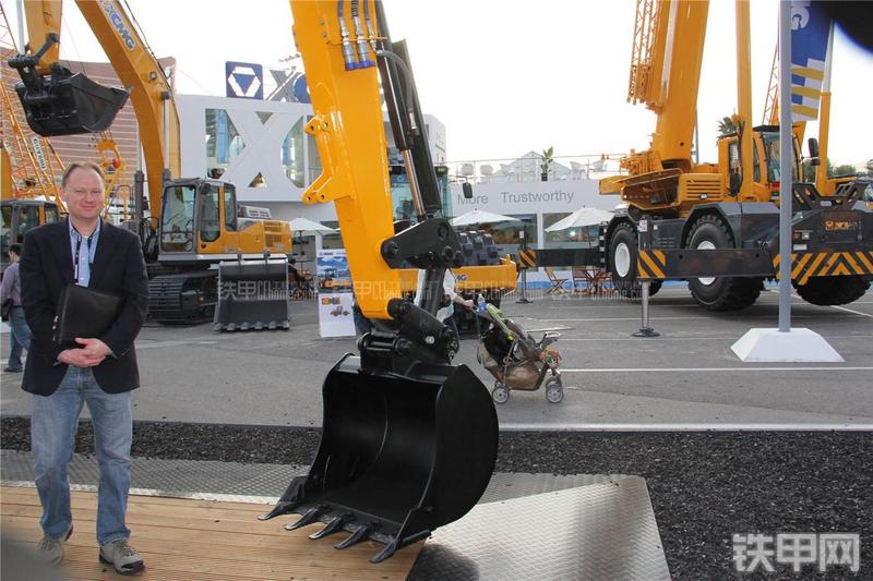 杰西博86C-1挖掘机局部