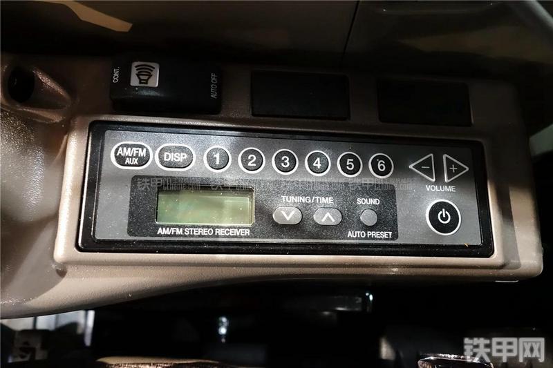 凯斯CX160C挖掘机局部