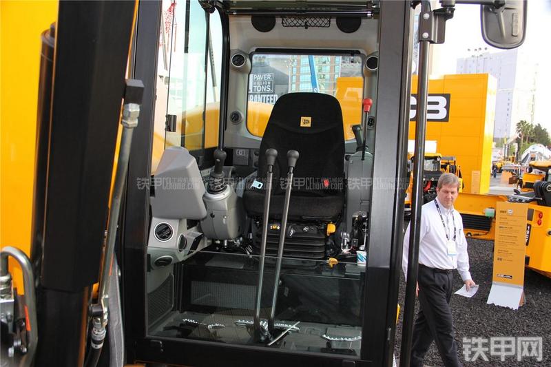 杰西博86C-1挖掘机局部