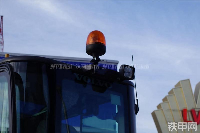 沃尔沃EC55C挖掘机局部