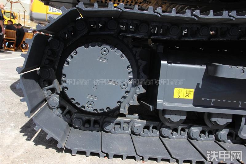 徐工XE210U挖掘机局部