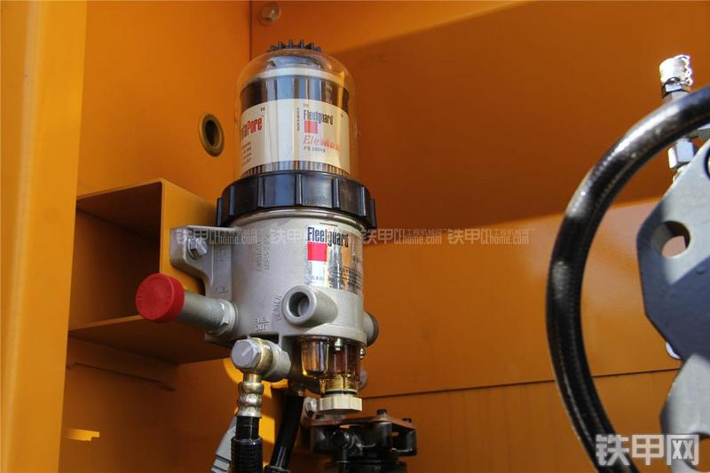 徐工XE360U挖掘机局部