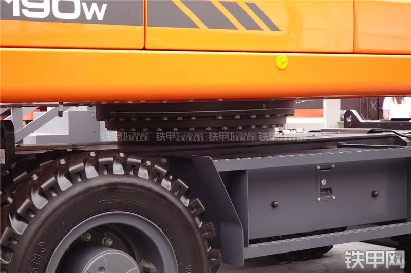 迪万伦DX190W-3挖掘机局部