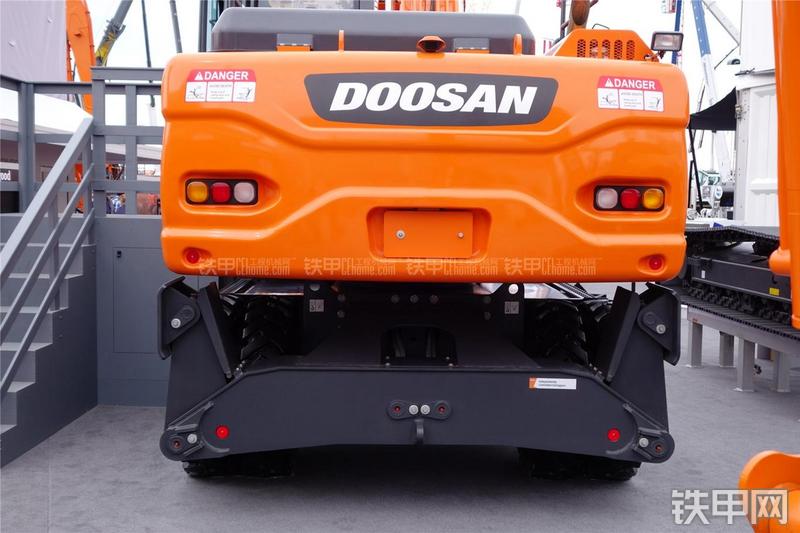 迪万伦DX190W-3挖掘机整机外观