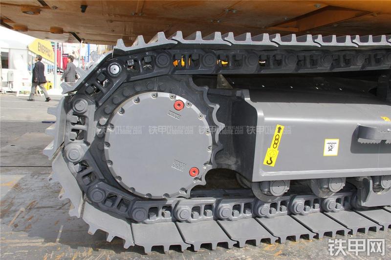 中联重科ZE360ESP挖掘机局部