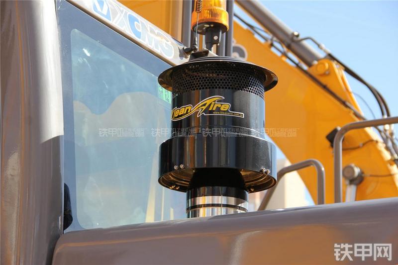 徐工XE240LCU挖掘机局部