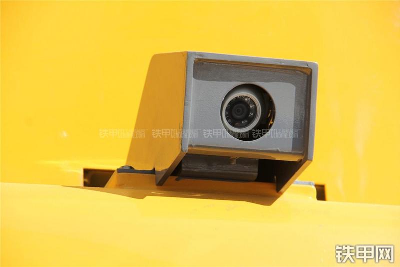 徐工XE240LCU挖掘机局部