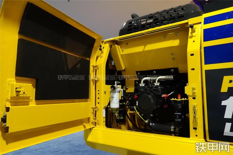 小松PC170LC-10挖掘机局部